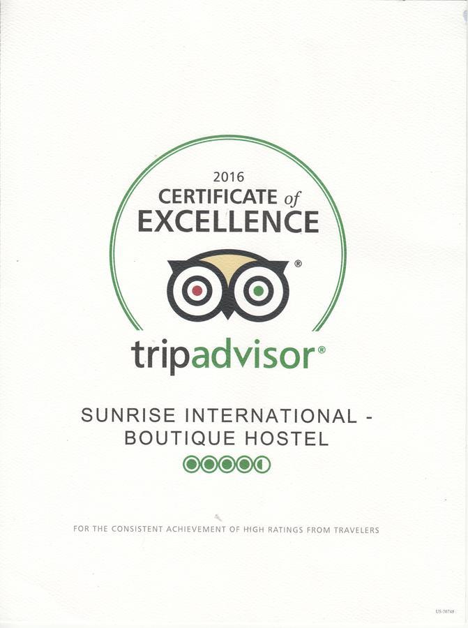 Sunrise International - Boutique Hostel Kowloon  Exteriör bild